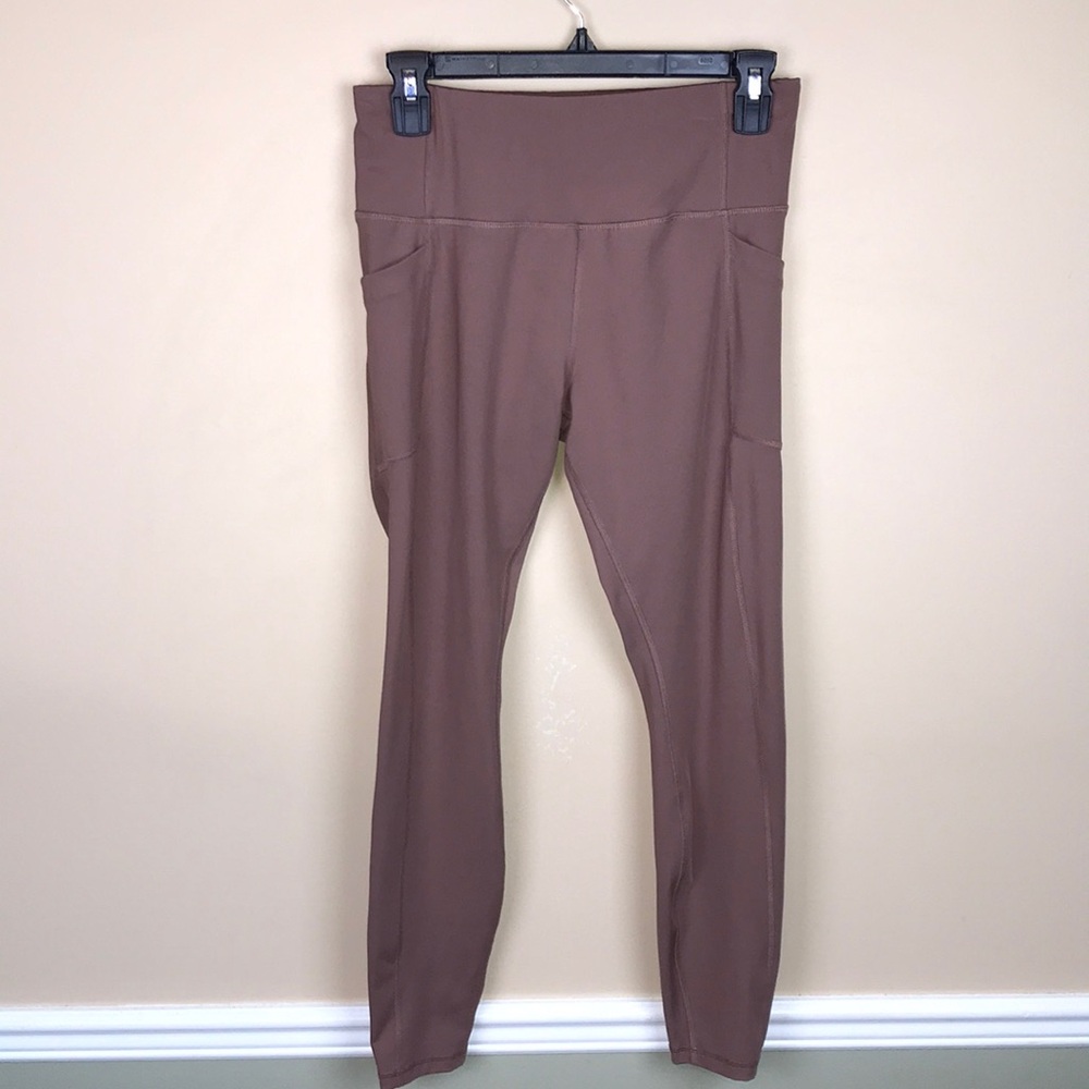 ❌SOLD❌Avia Women’s Athletic Gym Workout Light Brown Pockets Leggings